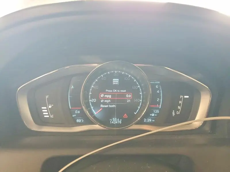 2015 VOLVO XC60 T5 PLATINUM  