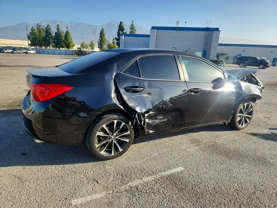 2019 TOYOTA COROLLA SE  