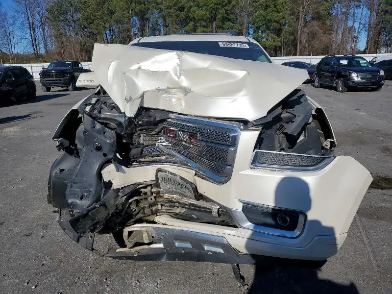 2015 GMC ACADIA DENALI  