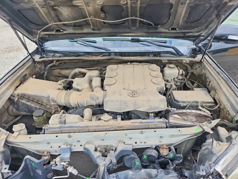 2011 TOYOTA 4RUNNER SR5  