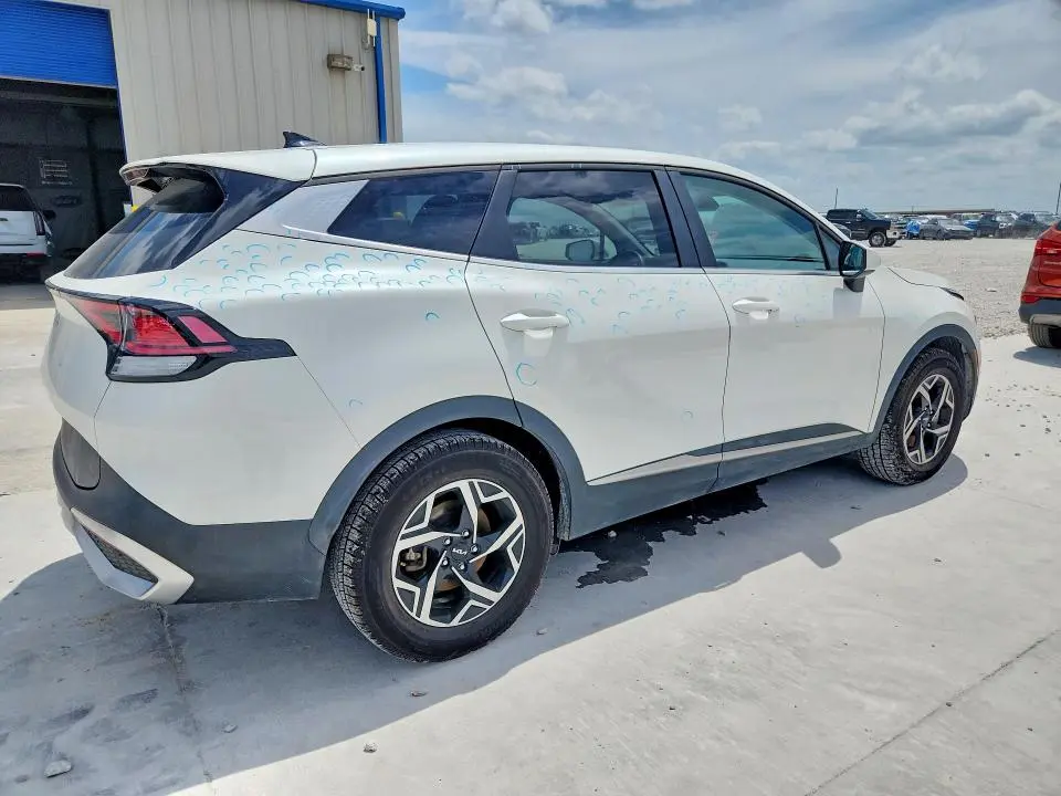 2023 KIA SPORTAGE LX  