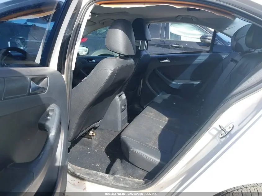 2012 VOLKSWAGEN JETTA 2.5L SE