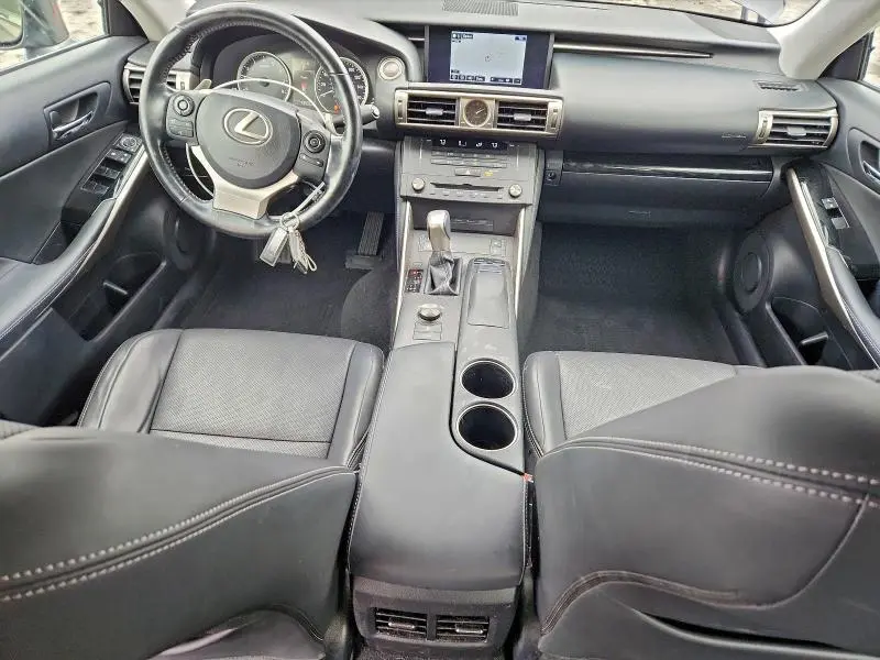2016 LEXUS IS 300  