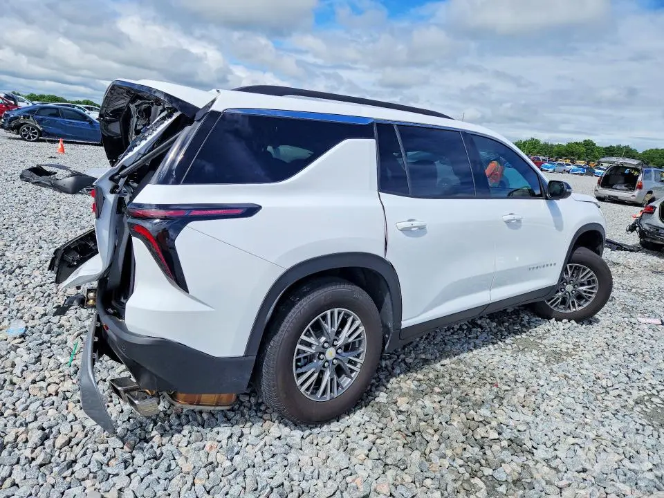 2025 CHEVROLET TRAVERSE LT  