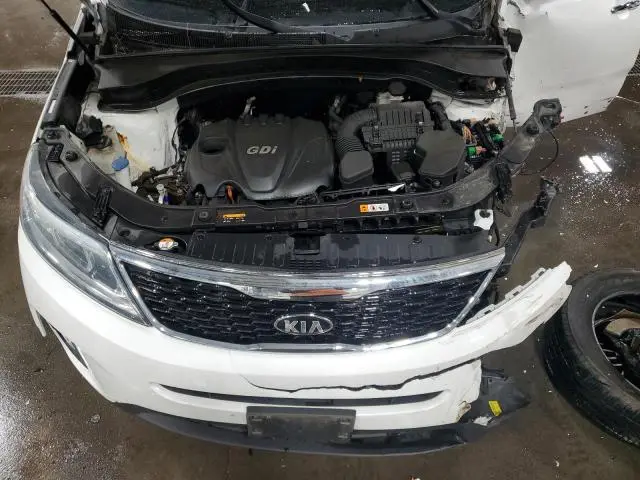 2015 KIA SORENTO LX  