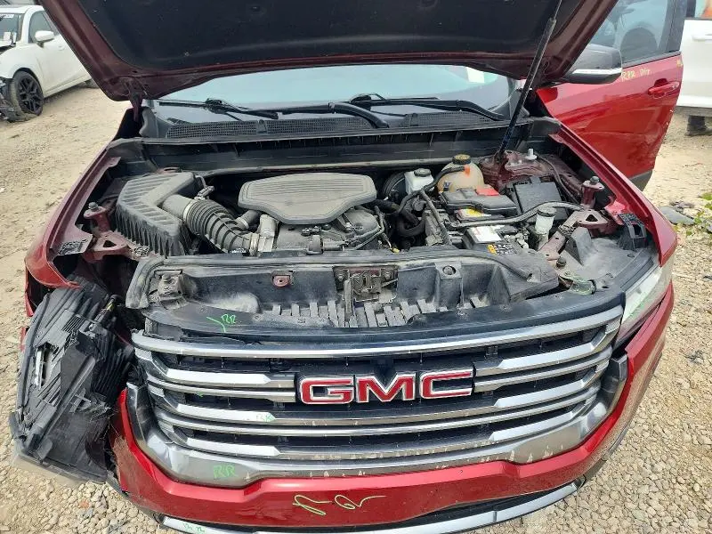 2021 GMC ACADIA AT4  
