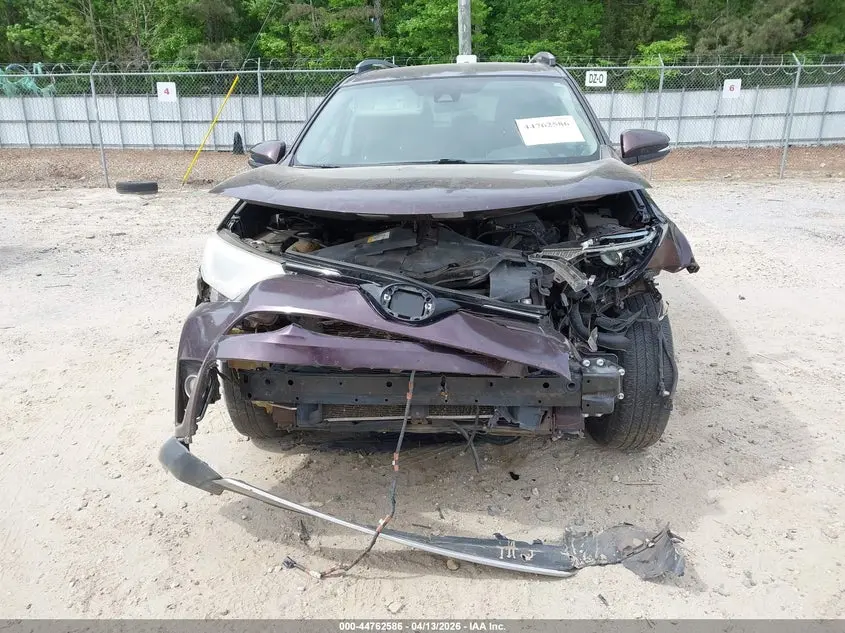 2017 TOYOTA RAV4 XLE
