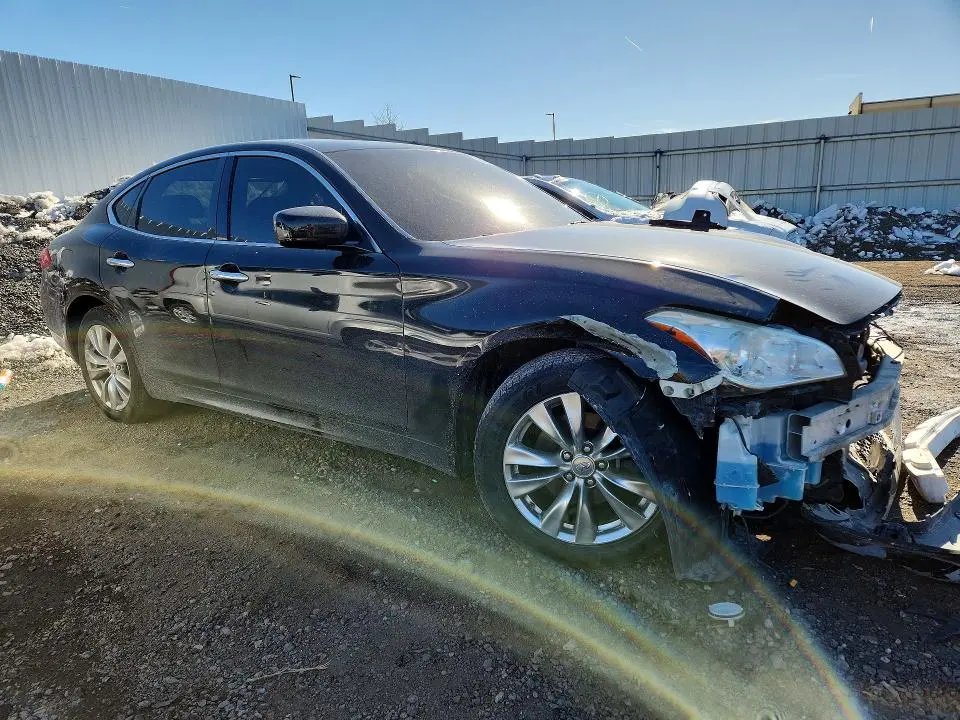 2013 INFINITI M37 X  