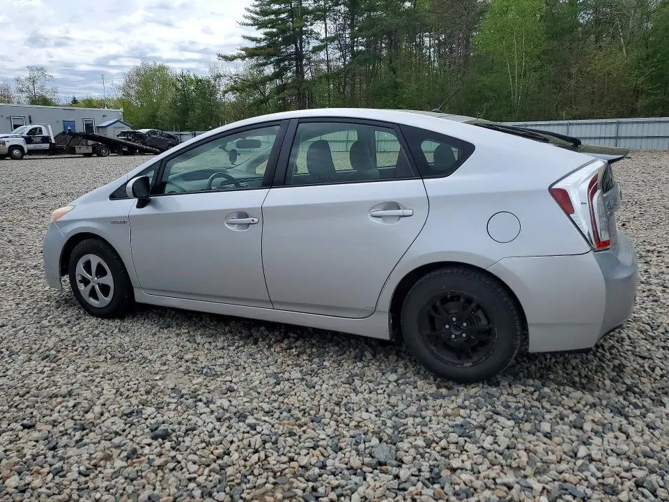 2013 TOYOTA PRIUS TWO  