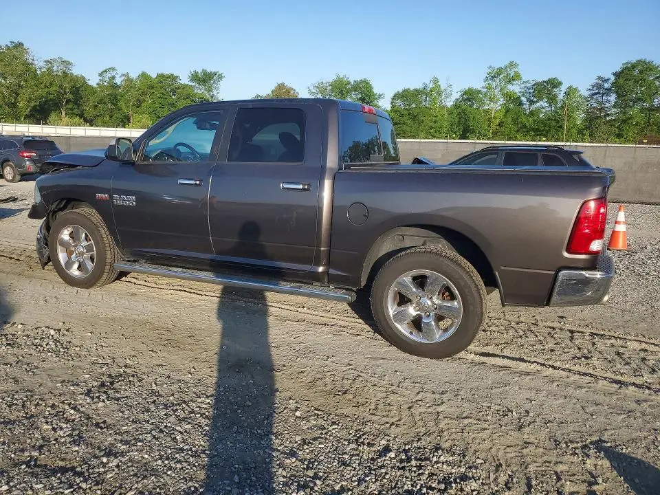 2018 RAM 1500 SLT  