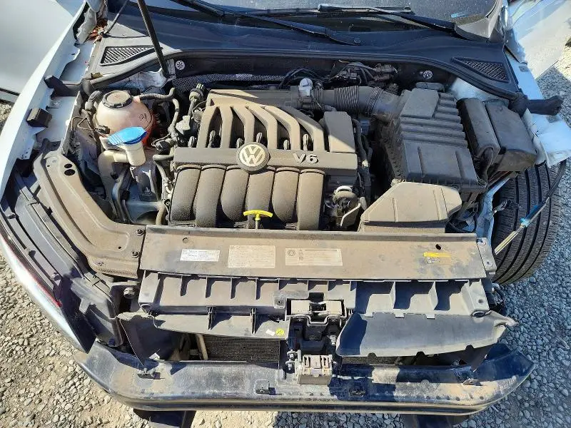 2018 VOLKSWAGEN PASSAT GT  