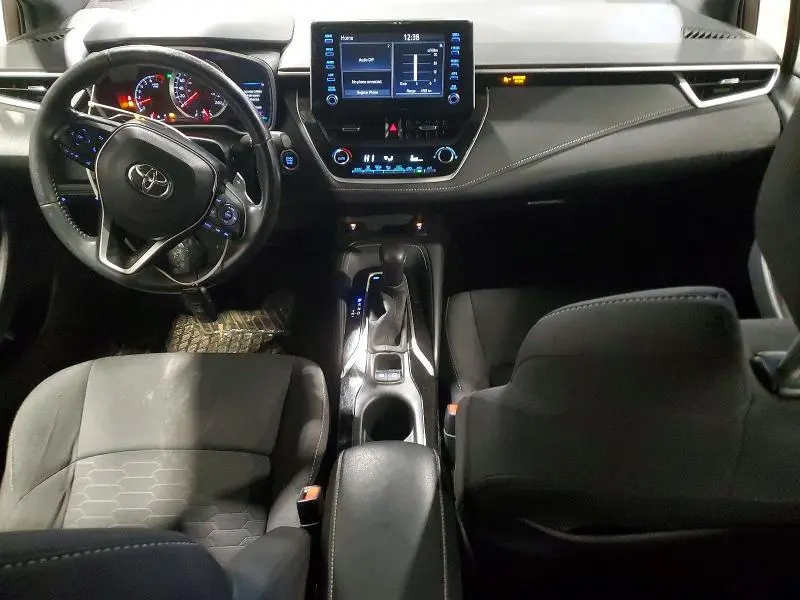 2019 TOYOTA COROLLA SE  