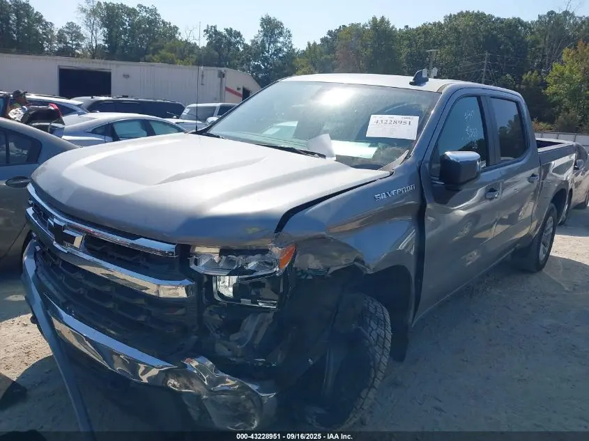 2023 CHEVROLET SILVERADO 1500 4WD  STANDARD BED LT