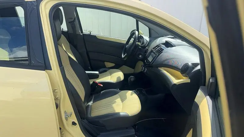 2014 CHEVROLET SPARK 1LT  