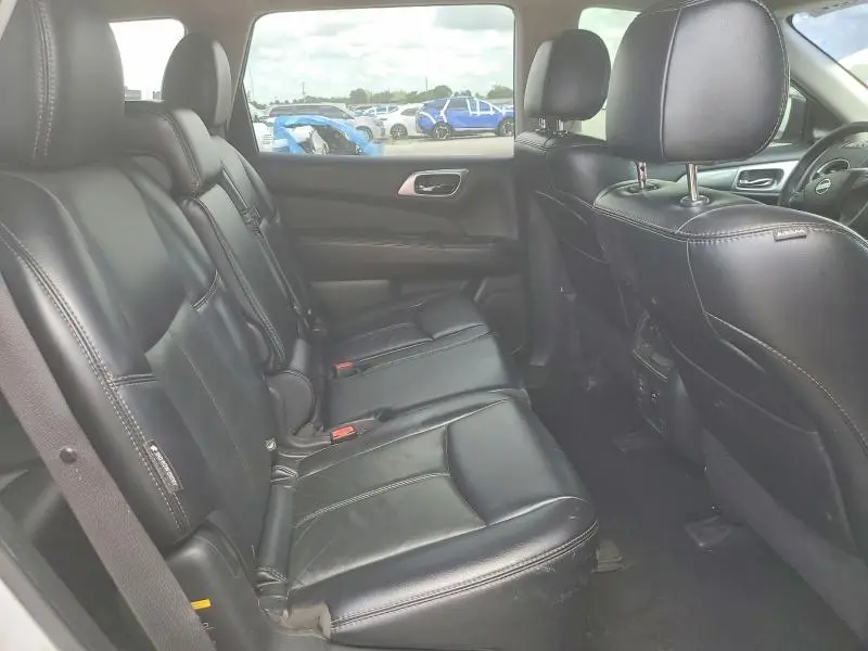2018 NISSAN PATHFINDER SL  