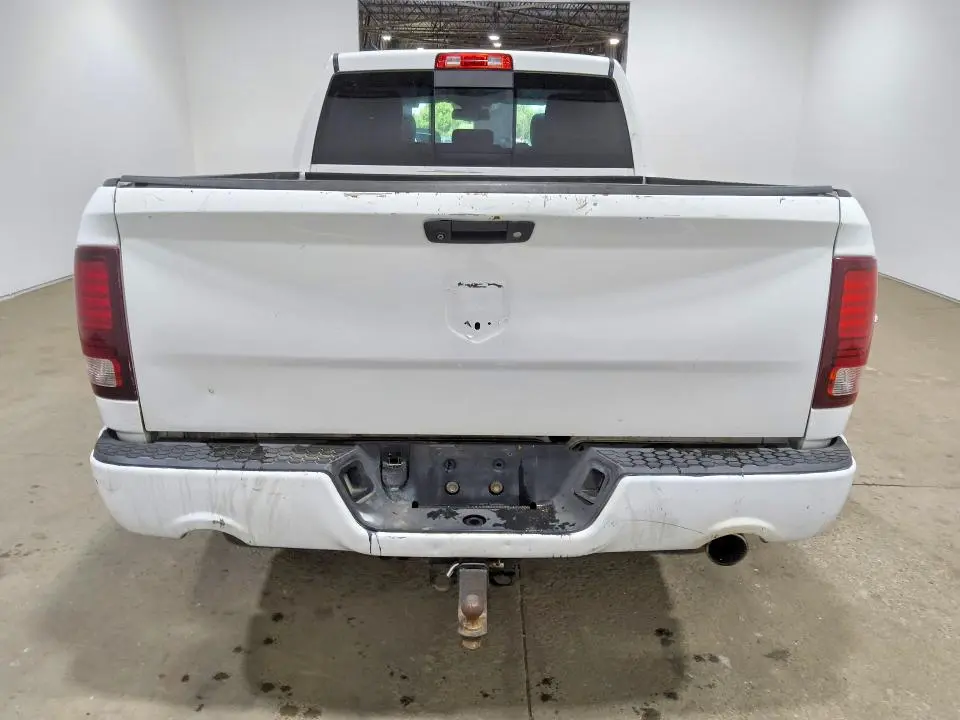 2015 RAM 1500 SPORT  