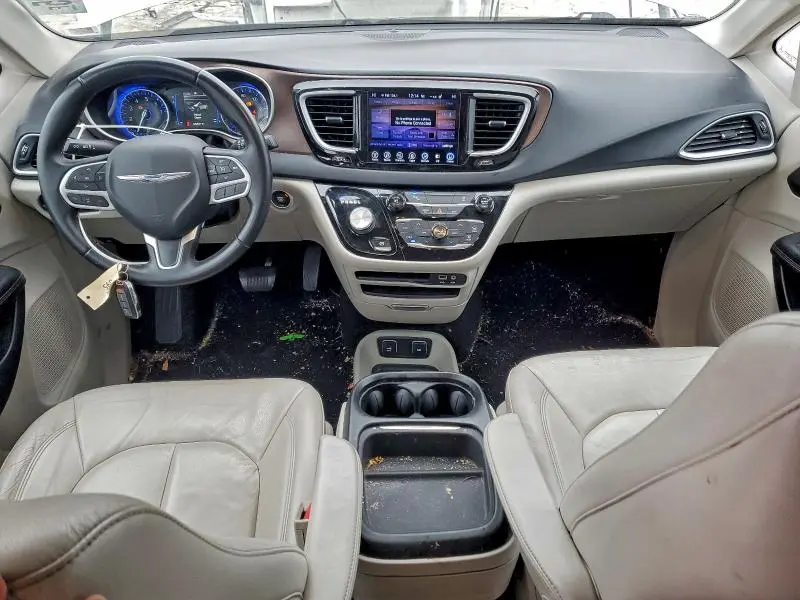 2017 CHRYSLER PACIFICA TOURING L  