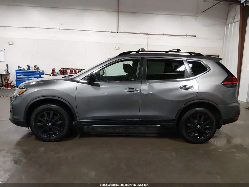 2017 NISSAN ROGUE SV