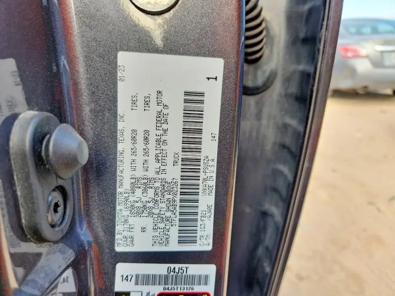 2023 TOYOTA TUNDRA SR5  