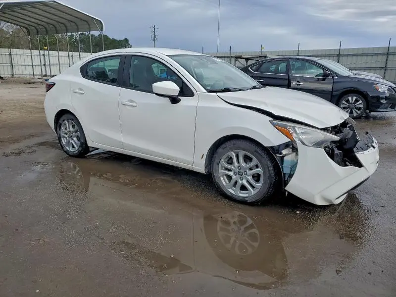 2017 TOYOTA YARIS IA BASE  