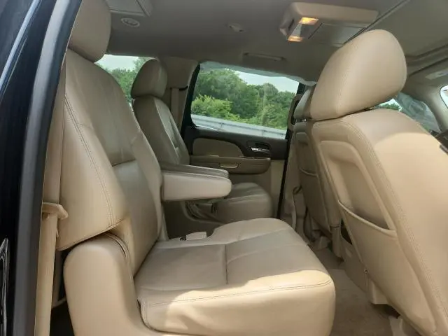 2013 CHEVROLET SUBURBAN K1500 LT  