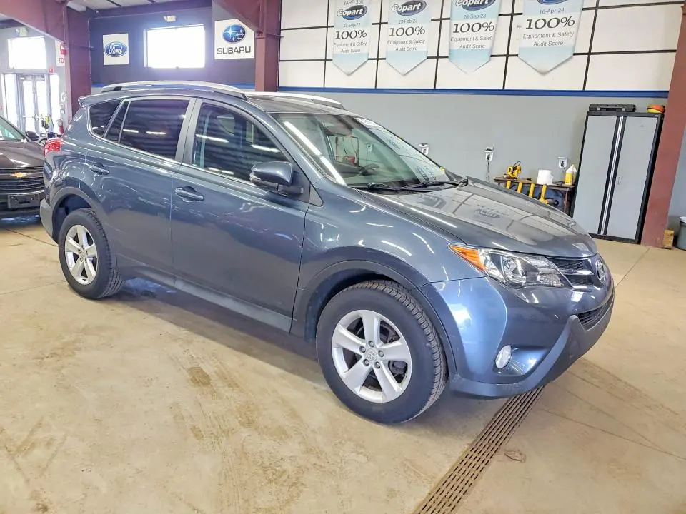 2013 TOYOTA RAV4 XLE  