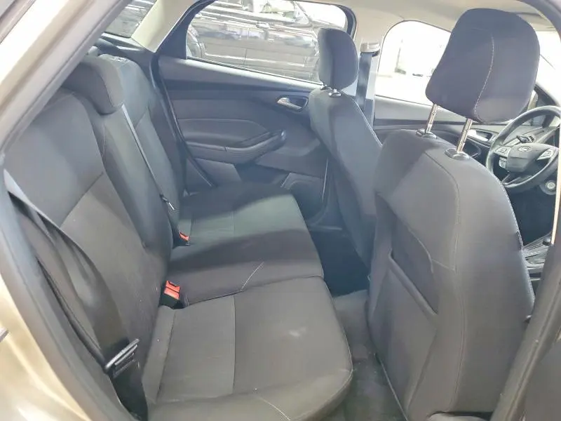2018 FORD FOCUS SE  
