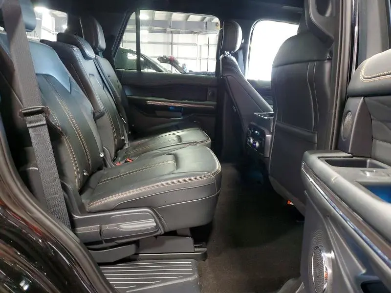 2023 FORD EXPEDITION PLATINUM  