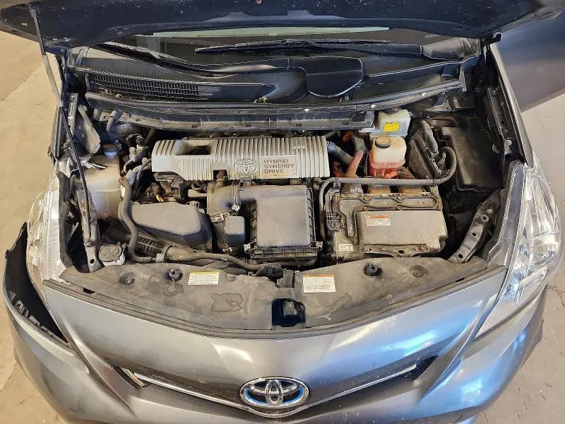 2012 TOYOTA PRIUS V THREE  