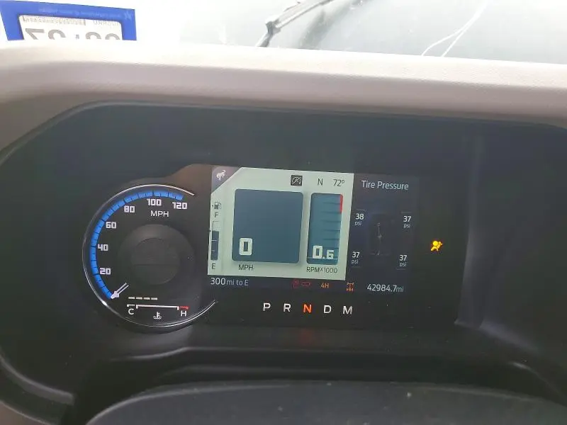 2023 FORD BRONCO BASE  