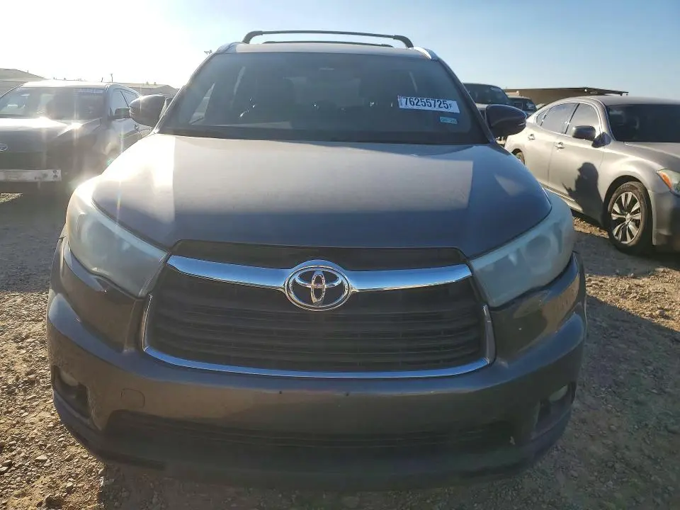 2015 TOYOTA HIGHLANDER XLE  