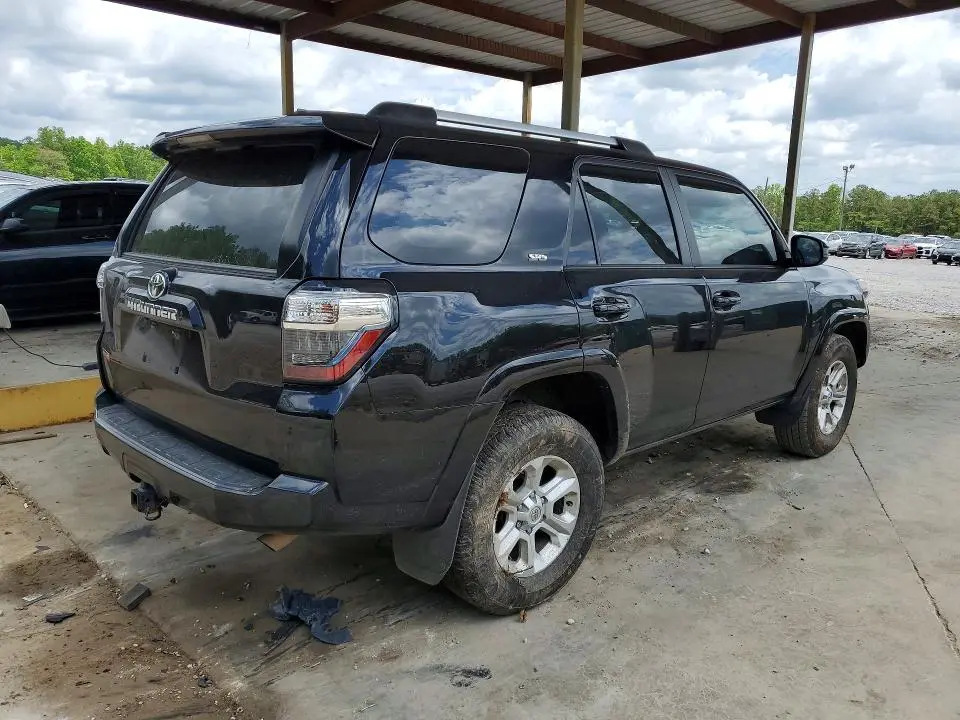 2023 TOYOTA 4RUNNER SR5  