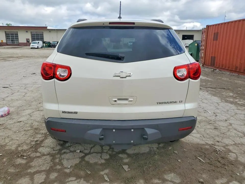 2012 CHEVROLET TRAVERSE LT  
