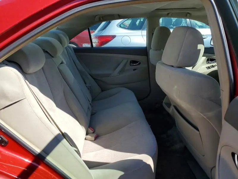 2010 TOYOTA CAMRY LE  