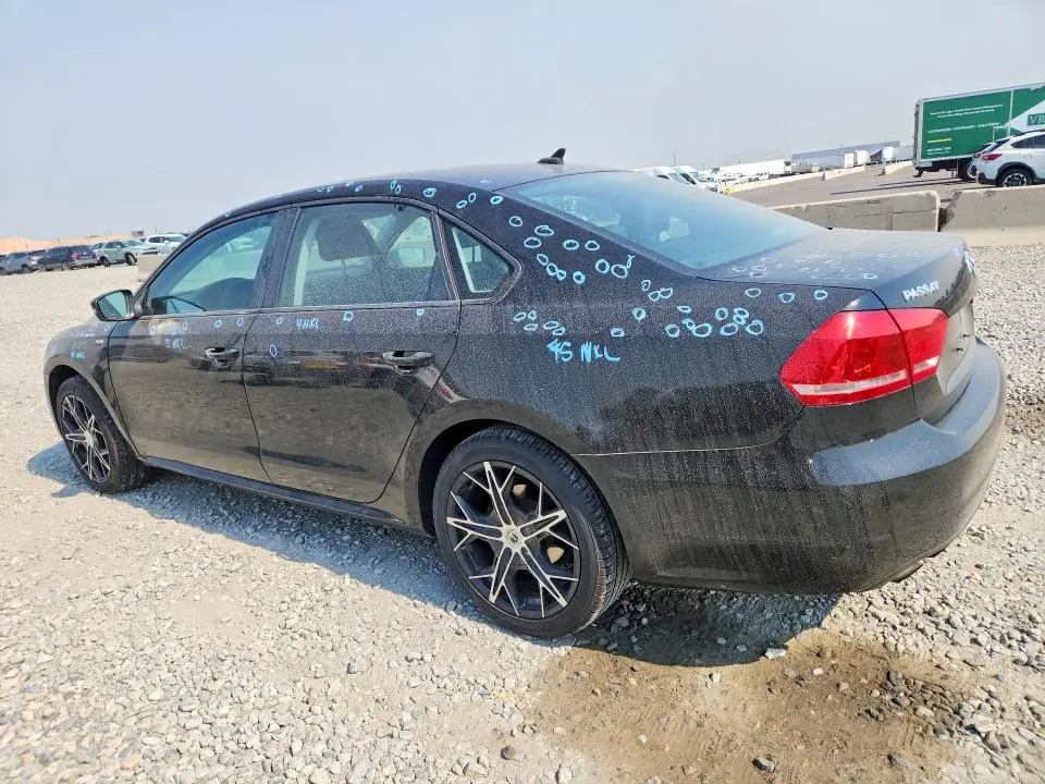 2015 VOLKSWAGEN PASSAT S  