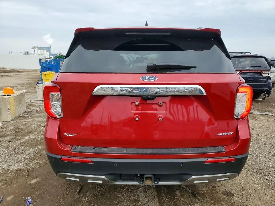 2023 FORD EXPLORER XLT  
