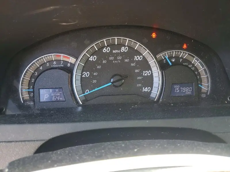 2013 TOYOTA CAMRY SE  