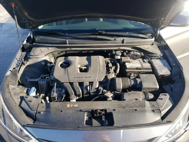 2020 HYUNDAI ELANTRA SEL  