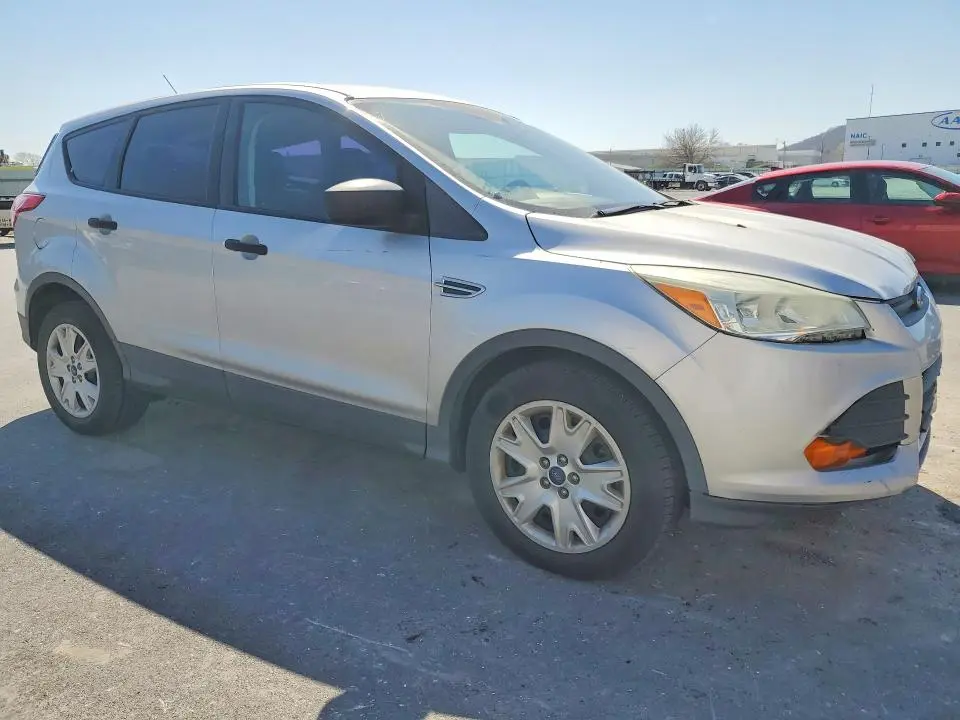 2016 FORD ESCAPE S  
