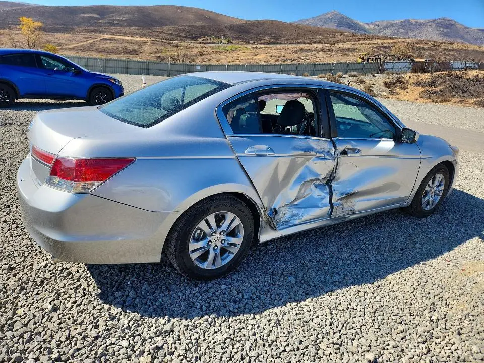 2011 HONDA ACCORD SE  