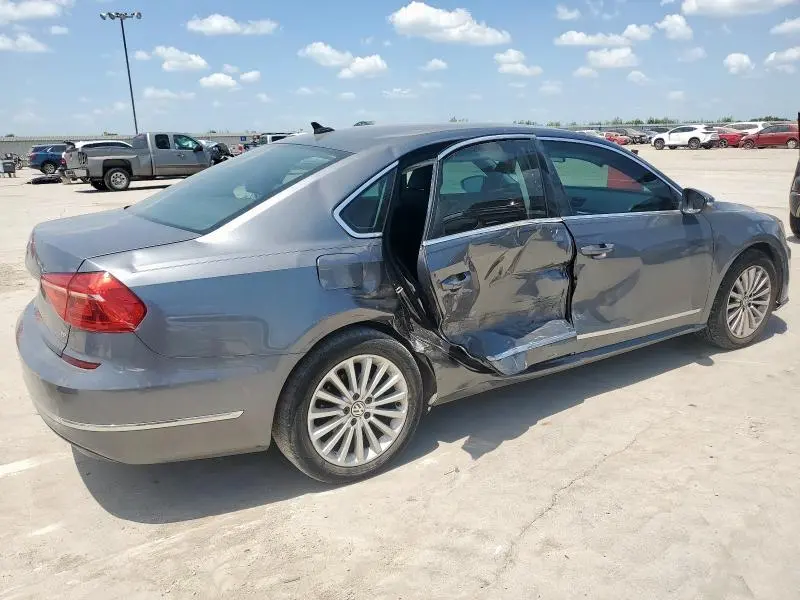 2016 VOLKSWAGEN PASSAT SE