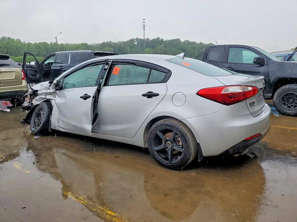 2015 KIA FORTE LX  