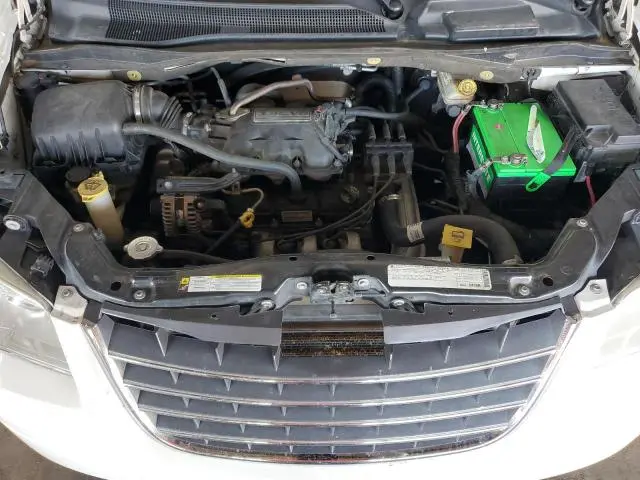 2010 CHRYSLER TOWN & COUNTRY TOURING  