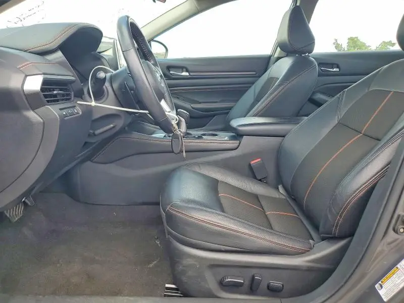2022 NISSAN ALTIMA SR  