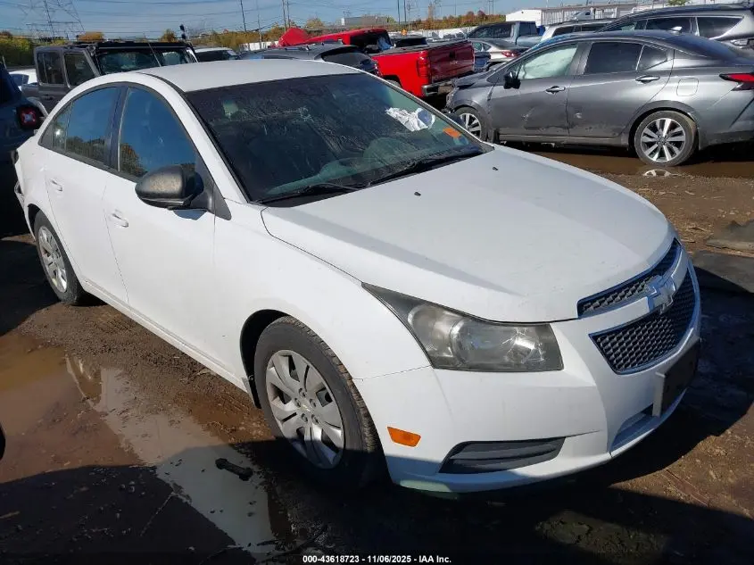 2014 CHEVROLET CRUZE LS AUTO