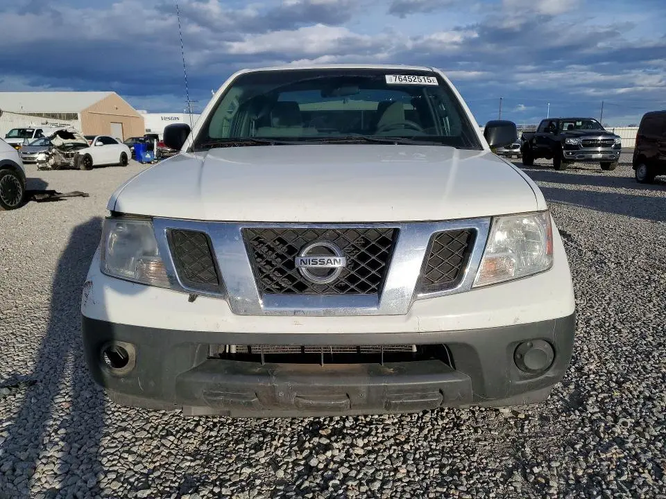 2014 NISSAN FRONTIER S  