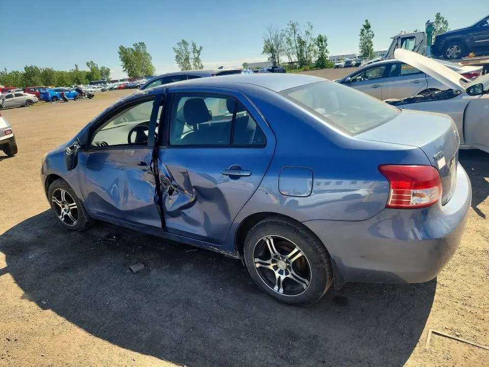 2011 TOYOTA YARIS BASE  