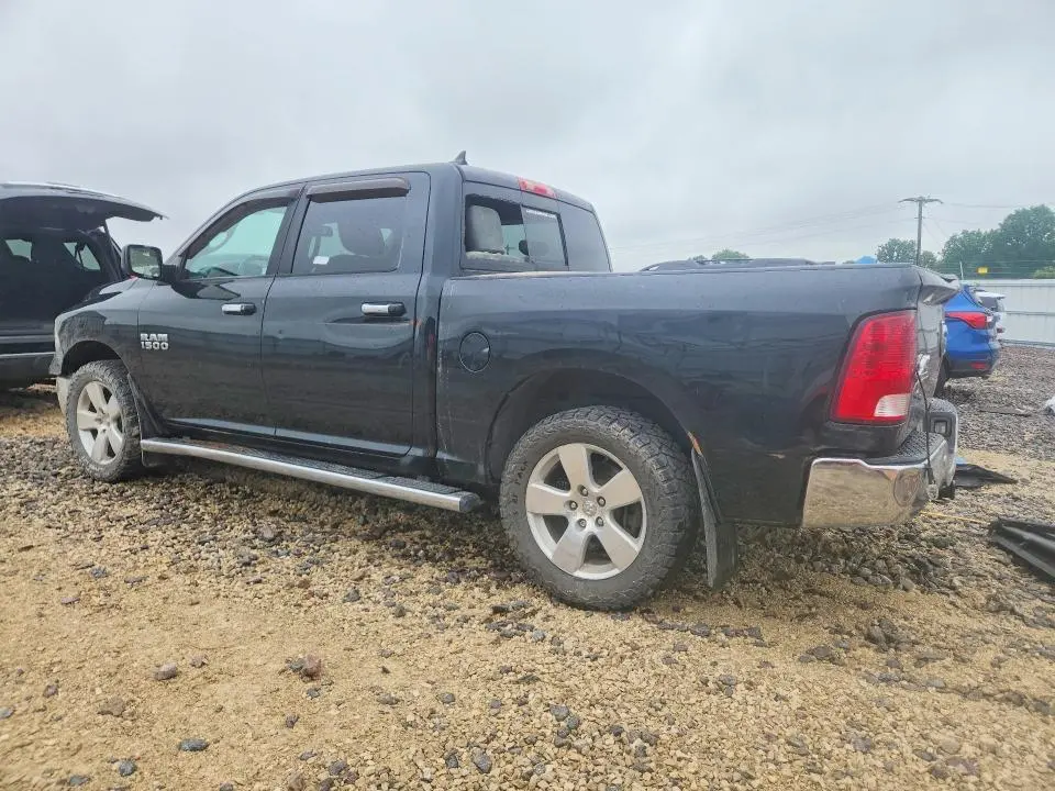2016 RAM 1500 SLT  