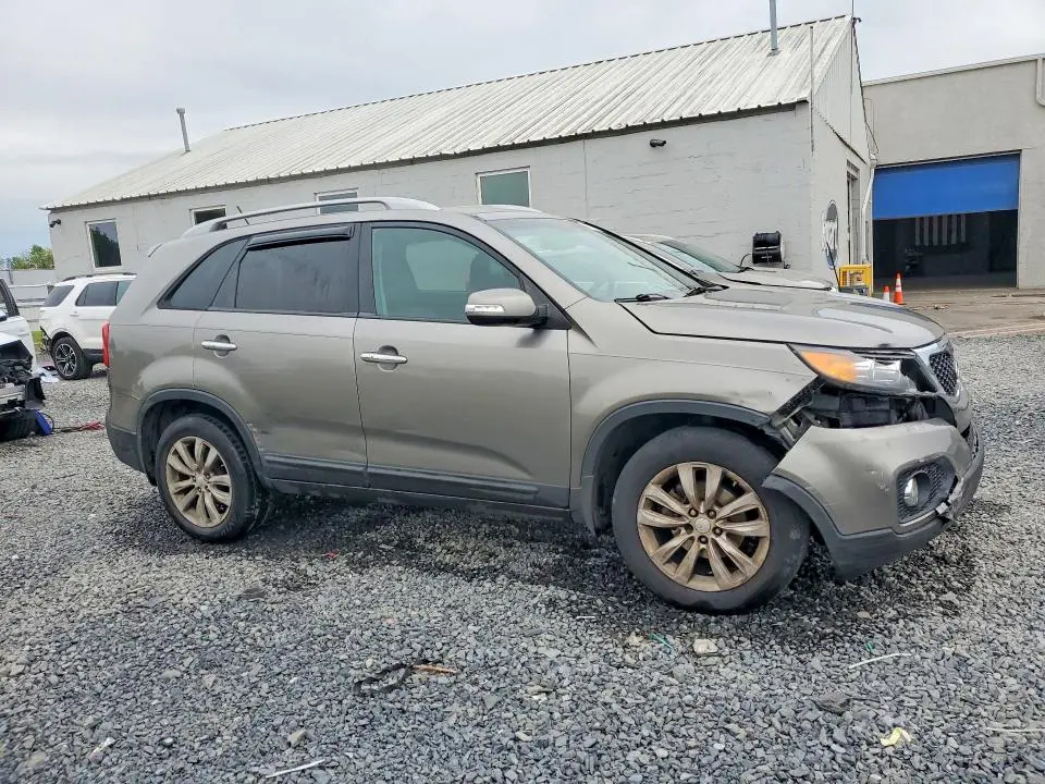 2011 KIA SORENTO EX  