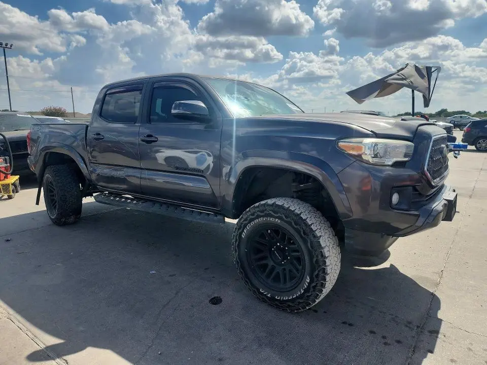 2018 TOYOTA TACOMA TRD SPORT  